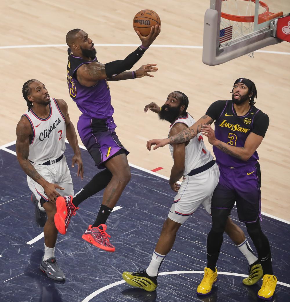 球员将用速 球员将用速